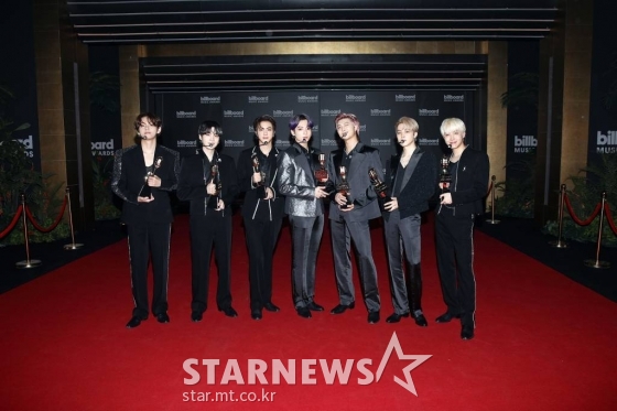 방탄소년단 2021 빌보드뮤직어워드(BBMAs) 무대 /사진제공=빅히트뮤직