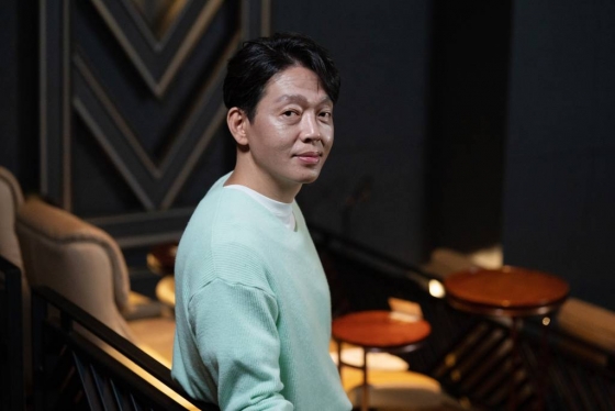 영화 &#039;범죄도시2&#039;의 배우 박지환이 17일 오전 화상으로 진행된 인터뷰를 위해 포즈를 취하고 있다.  괴물형사 &#039;마석도&#039;와 금천서 강력반이 베트남 일대를 장악한 최강 빌런 &#039;강해상&#039;을 잡기 위해 펼치는 통쾌한 범죄 소탕 작전을 그린 영화 &#039;범죄도시2&#039;는 오는18일 개봉한다. /사진제공=에이비오엔터테인먼트 2022.05.17 /사진=이동훈 기자 photoguy@