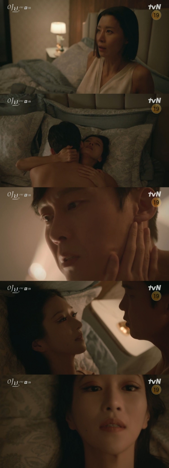 /사진=tvN '이브' 방송화면
