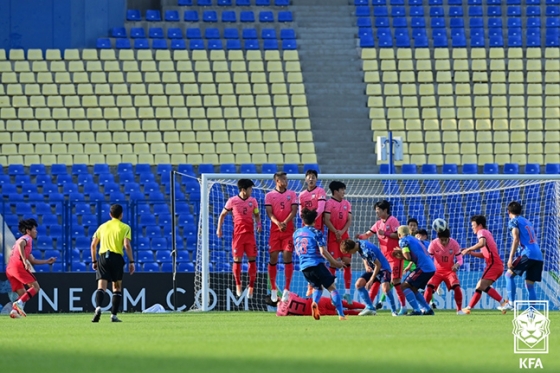 12일 우즈베키스탄에서 열린 일본과의 AFC U-23 아시안컵 8강전에서 한국이 선제 실점을 허용하는 순간. /사진=대한축구협회