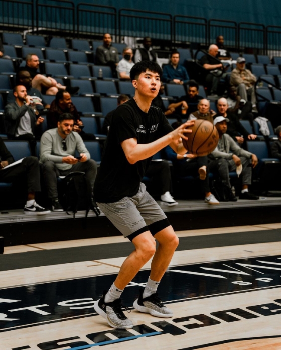 미국프로농구(NBA)에 도전 중인 이현중. /사진=이현중 SNS 캡처