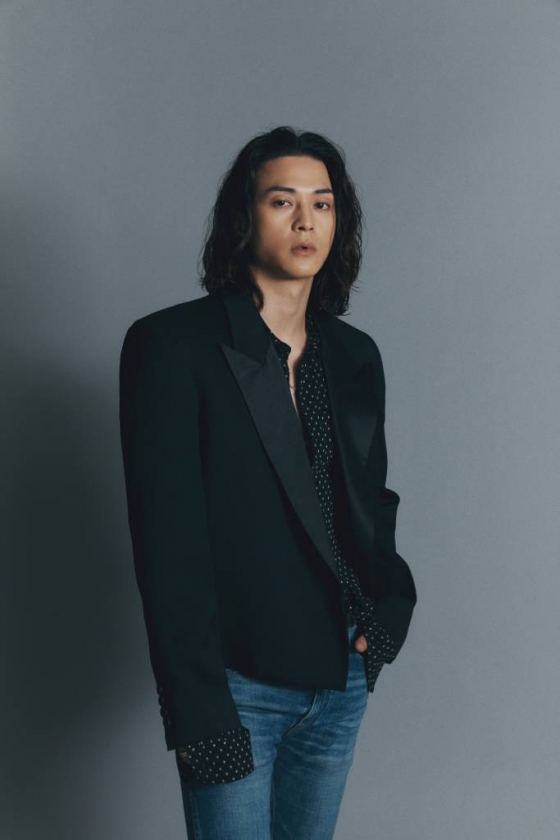 넷플릭스 오리지널 드라마 '종이의 집' 배우 김지훈이 1일 오전 진행된 화상 인터뷰를 위해 포즈를 취하고 있다. '종이의 집'은 통일을 앞둔 한반도를 배경으로 천재적 전략가와 각기 다른 개성 및 능력을 지닌 강도들이 기상천외한 변수에 맞서며 벌이는 사상 초유의 인질 강도극을 그린 넷플릭스 드라마다. /사진제공=넷플릭스 2022.07.01 /사진=이동훈 기자 photoguy@