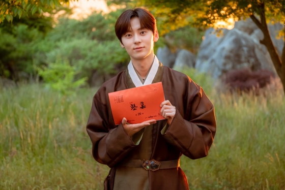 황민현/사진제공=플레디스 엔터테인먼트