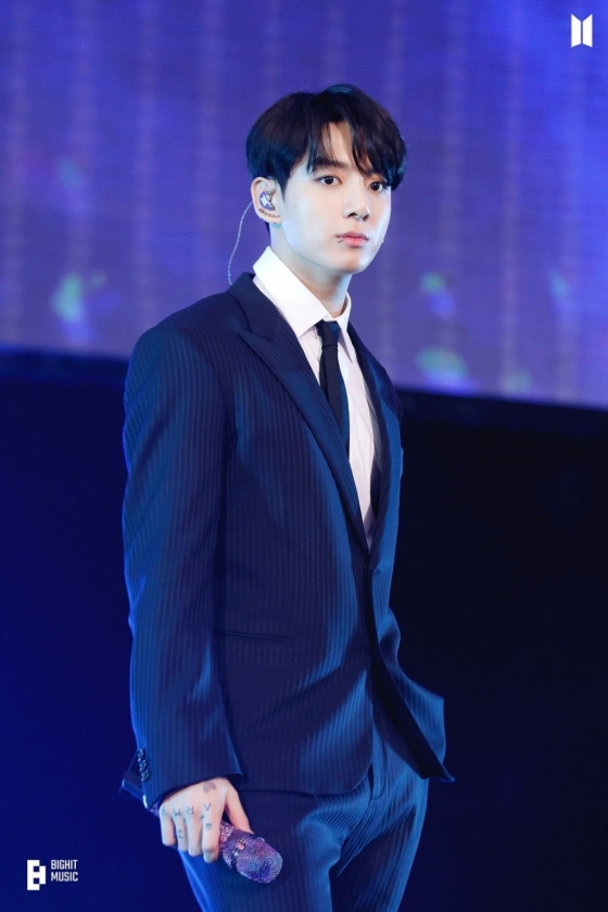 방탄소년단 정국, 日 '가장 노래 잘하는 K팝 남자 아이돌' 1위 - 스타뉴스