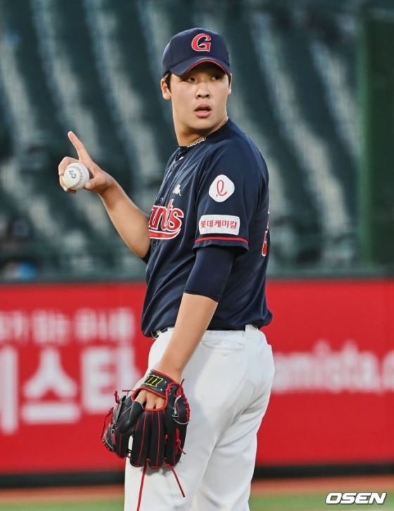 롯데 이민석.