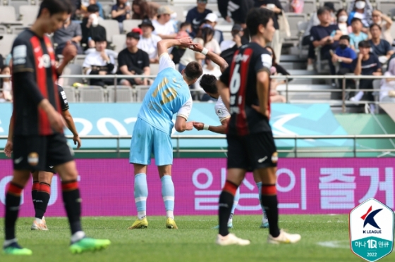 대구FC 세징야가 1일 서울월드컵경기장에서 열린 FC서울전에서 득점에 성공한 뒤 세리머니를 펼치고 있다. /사진=한국프로축구연맹
