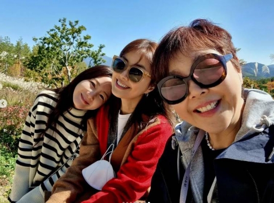 /사진=신애라 인스타그램