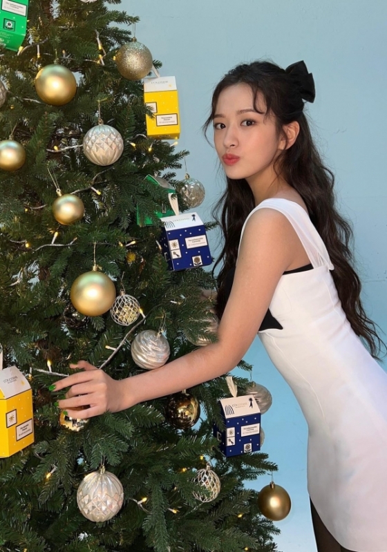 /사진=안유진 인스타그램