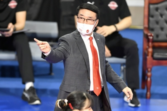 김형실 페퍼저축은행 감독./사진=한국배구연맹