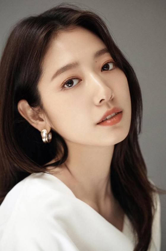 배우 박신혜 24일 오전 온라인으로 진행되는 넷플릭스 영화 &#039;콜&#039; 인터뷰에 앞서 포즈를 취하고 있다. 제공-넷플릿스 /사진=임성균 기자 tjdrbs23@