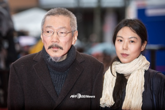김민희가 운전♥홍상수 째려봐 김민희가 운전♥홍상수 째려봐