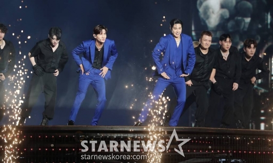 데뷔 19주년' 동방신기, 앞으로가 더 기대되는 동방의 神 [☆Focus] - 스타뉴스