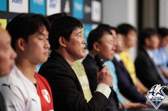 고정운 김포FC 감독. /사진=한국프로축구연맹