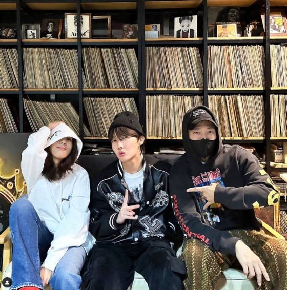 /사진=윤미래 SNS