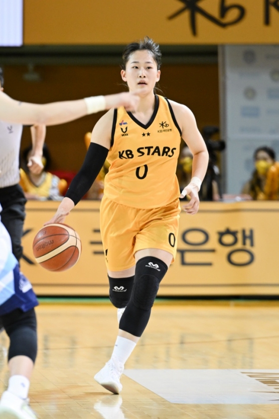 KB스타즈 시절 엄서이./사진=WKBL