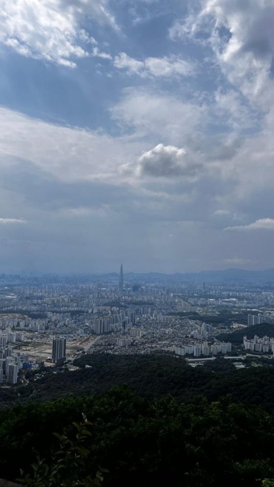 /사진=비비지 신비 SNS