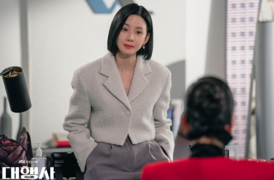 &#039;대행사&#039; 속 이보영 /사진=JTBC