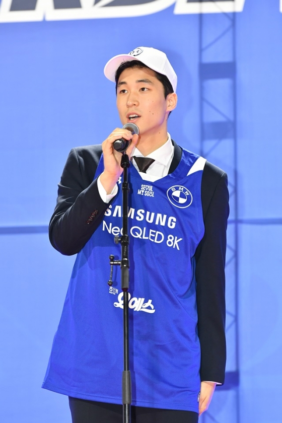 조준희가 서울 삼성의 지명을 받은 뒤 소감을 전하고 있다. /사진=KBL 제공