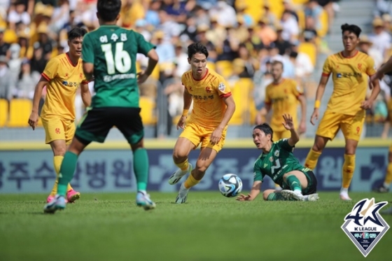 광주FC-전북현대(초록색 유니폼) 경기. /사진=한국프로축구연맹 제공