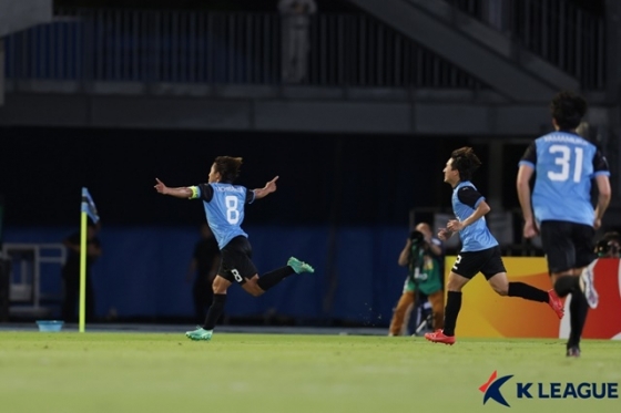 결승골을 넣은 가와사키. /사진=한국프로축구연맹 제공