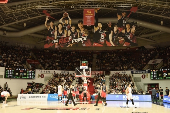 안양 정관장-서울 SK 개막전. /사진=KBL 제공