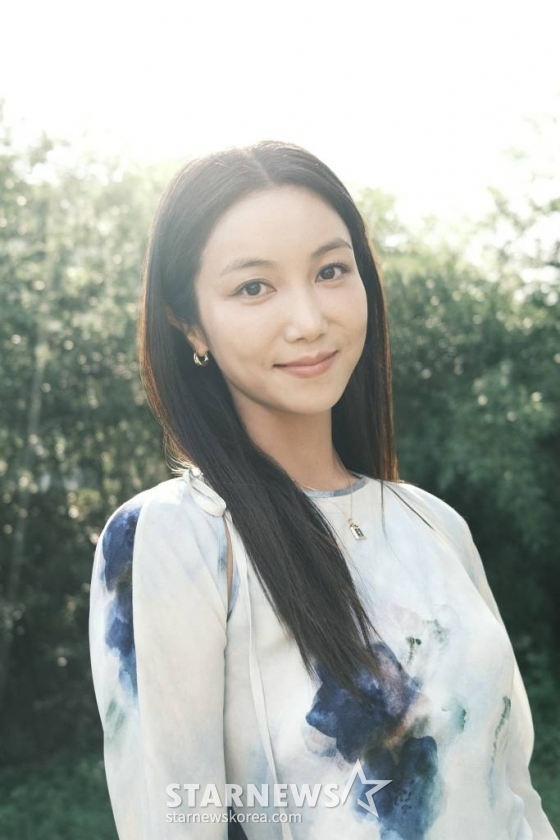 tvN 드라마 &#039;아라문의 검&#039;의 배우 김옥빈이 25일 진행된 종영 인터뷰를 위해 포즈를 취하고 있다. /사진제공=고스트스튜디오 2023.10.25 /사진=이동훈