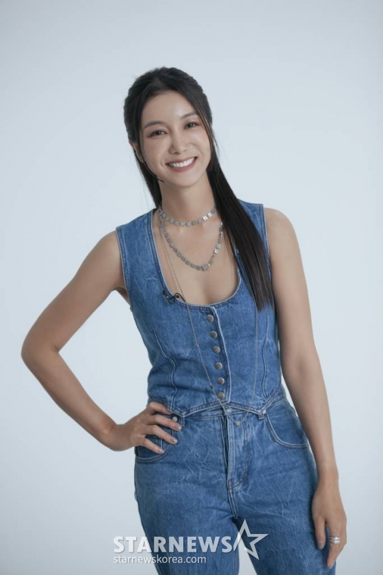 tvN 드라마 &#039;아라문의 검&#039;의 배우 김옥빈이 25일 진행된 종영 인터뷰를 위해 포즈를 취하고 있다. /사진제공=고스트스튜디오 2023.10.25 /사진=이동훈