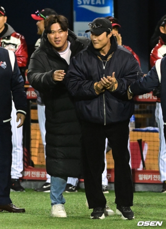 류현진(왼쪽)과 김하성. 