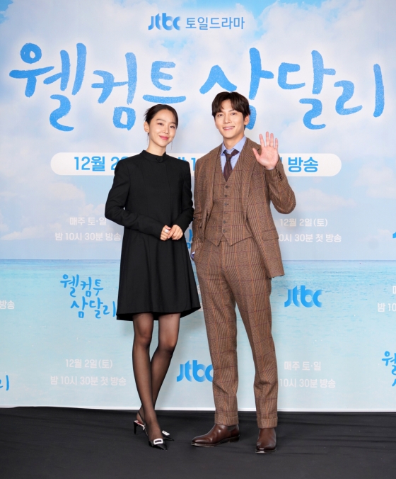 배우 신혜선(왼쪽)과 지창욱 /사진제공=JTBC