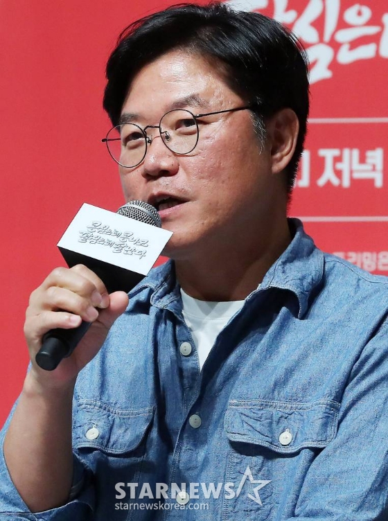 tvN 예능 '콩 심은 데 콩 나고 팥 심은 데 팥 난다'의 나영석 PD/사진=김창현 기자 chmt@