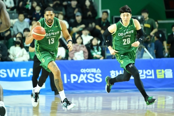 속공하는 디드릭 로슨과 강상재(오른쪽). /사진=KBL 제공