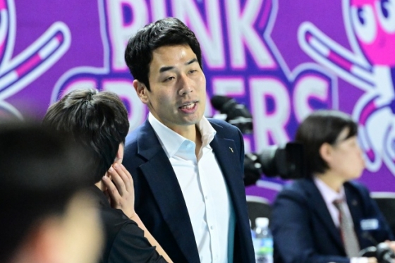 고희진 정관장 감독. /사진=한국배구연맹