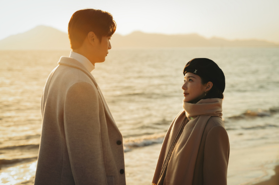 tvN 월화드라마 &#039;내 남편과 결혼해줘&#039;에서 유지혁 역을 맡은 나인우, 박민영./사진=tvN