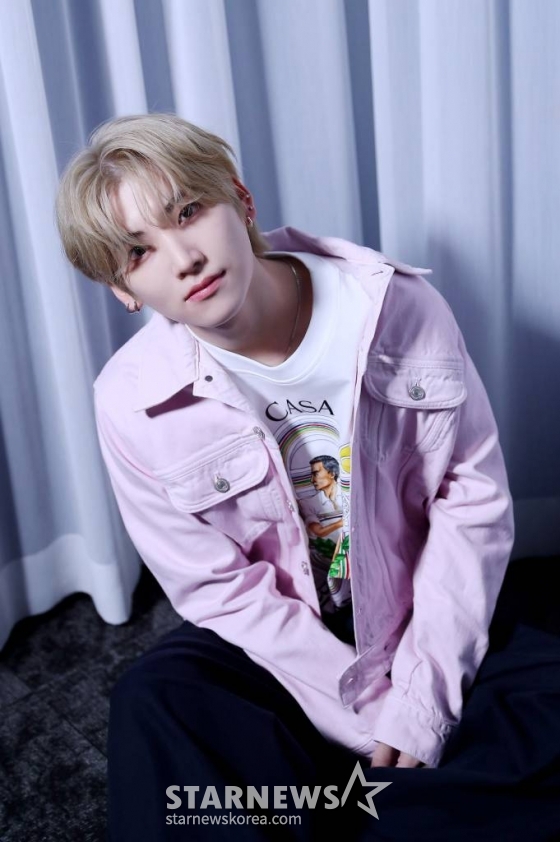 그룹 앤팀(&amp;TEAM) 유마가 서울 종로구 스타뉴스 사옥에서 진행된 &#039;2023 아시아 아티스트 어워즈 인 필리핀&#039;(2023 Asia Artist Awards IN THE PHILIPPINES, 이하 2023 AAA) 수상 인터뷰에 앞서 포즈를 취하고 있다.   /사진=김창현