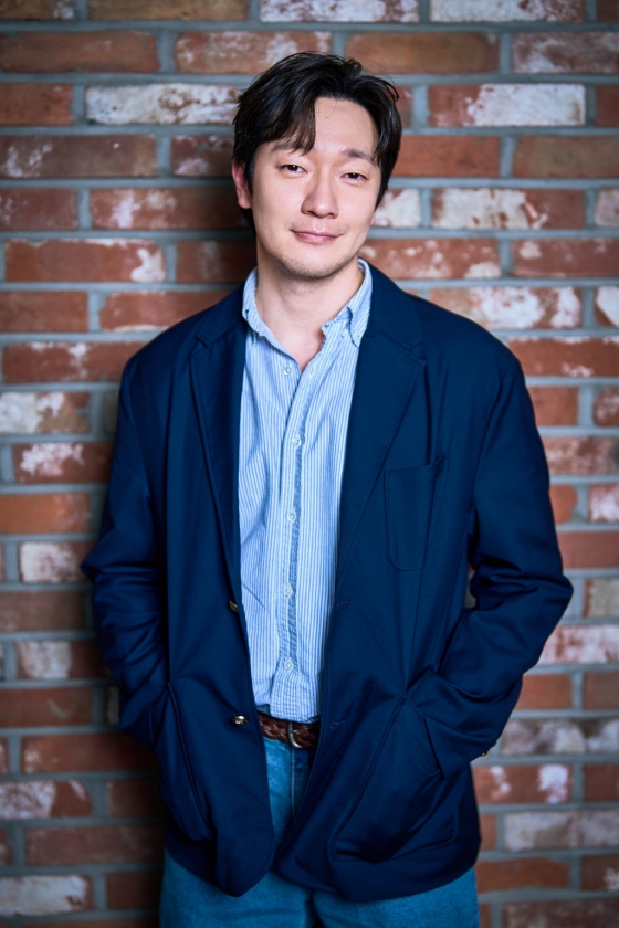 영화 &#039;댓글부대&#039;(감독 안국진)의 주연배우 손석구가  22일 진행된 인터뷰를 위해 포즈를 취하고 있다. /사진제공=에이스메이커무비웍스 2024.03.22 /사진=이동훈