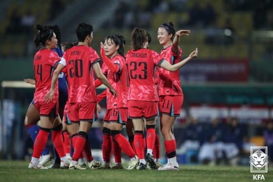 한국 선수들이 최유리 득점 후 기뻐하고 있다. /사진제공=대한축구협회(KFA)