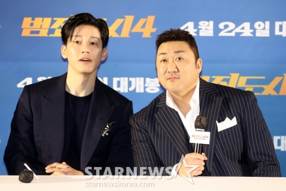 배우 김무열, 마동석이 15일 오후 서울 코엑스 메가박스에서 열린 영화 &#039;범죄도시4&#039; 언론시사회에 참석해 질문을 받고 있다. 2024.04.15 /사진=임성균
