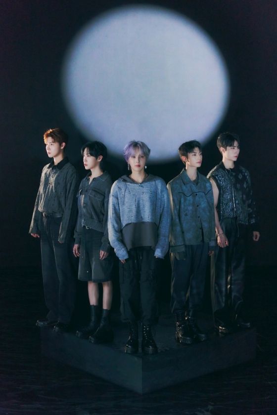 원위 /사진=RBW