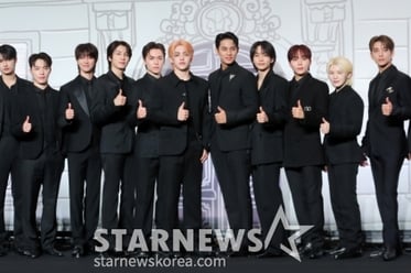 ����ƾ 'IS RIGHT HERE'