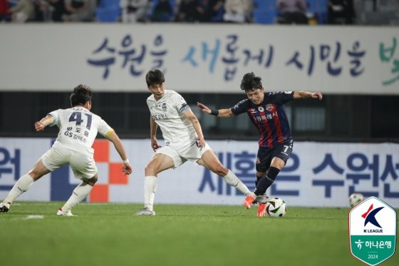 정승원(오른쪽). /사진제공=한국프로축구연맹