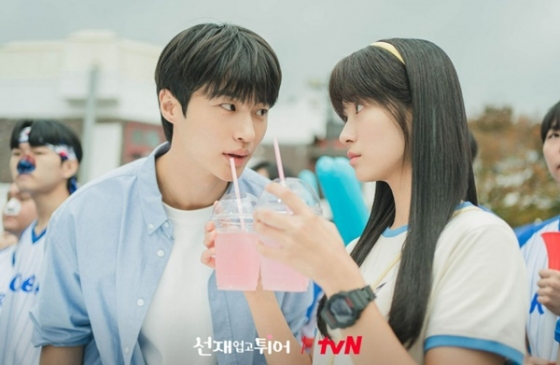 왼쪽부터 변우석, 김혜윤 /사진=tvN &#039;선재 업고 튀어&#039; 공식 홈페이지