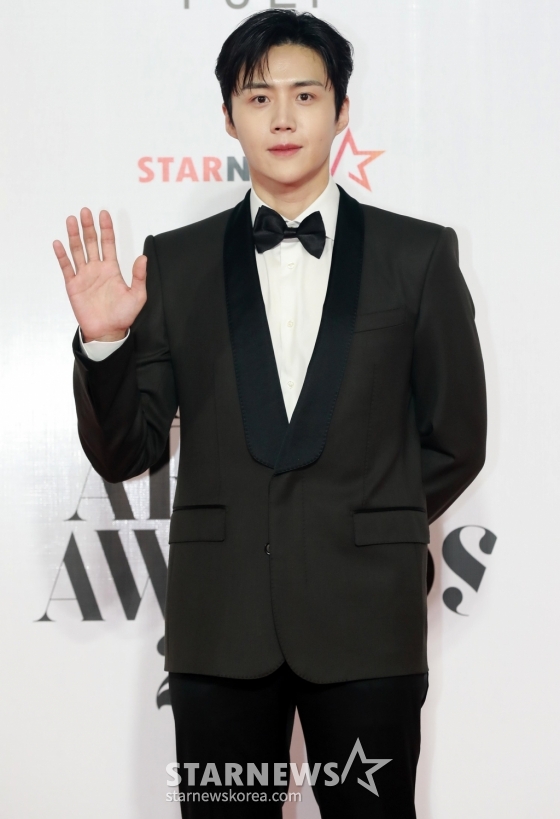 배우 김선호가 14일 필리핀 아레나에서 열린 &#039;2023 아시아 아티스트 어워즈 인 필리핀&#039;(2023 Asia Artist Awards IN THE PHILIPPINES, 이하 &#039;2023 AAA&#039;) 레드카펫 행사에 참석해 포즈를 취하고 있다.  &#039;2023 AAA&#039;는 스타뉴스가 주최하고 Asia Artist Awards 조직위원회, TONZ 엔터테인먼트, PULP Live World가 공동 주관한다. 그룹 아이브(IVE) 장원영, 가수 강다니엘, 그룹 제로베이스원 성한빈이 MC를 /사진=이동훈