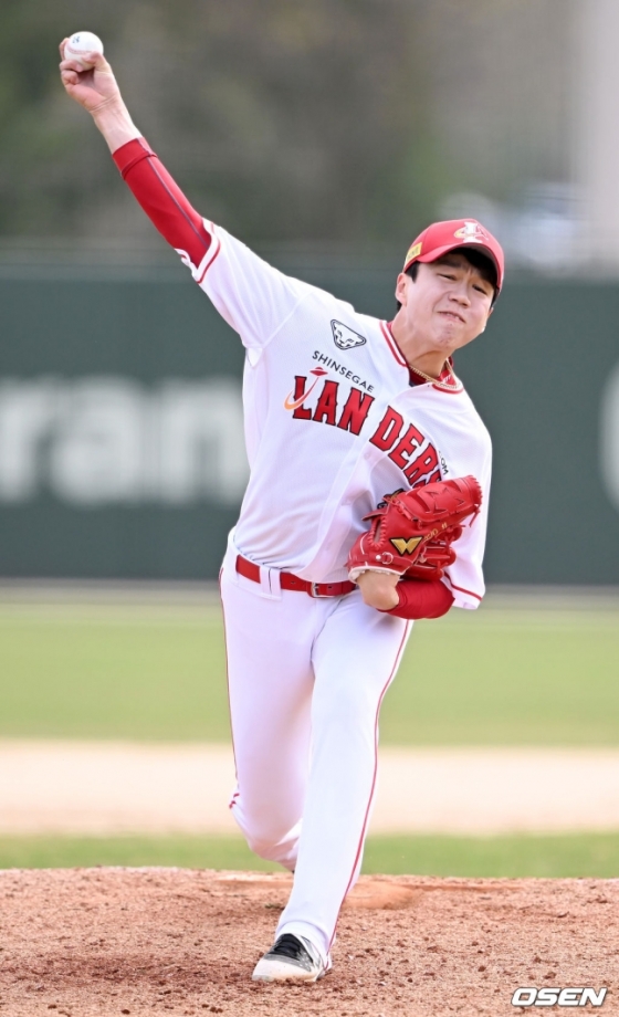 SSG 랜더스 시절 김주온의 투구 모습.