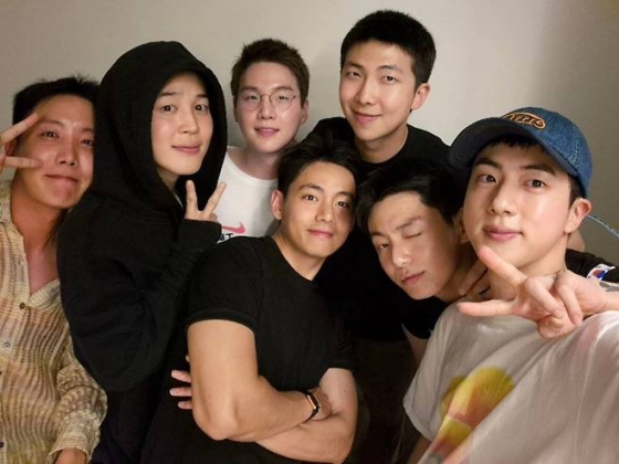/사진=방탄소년단 RM SNS 