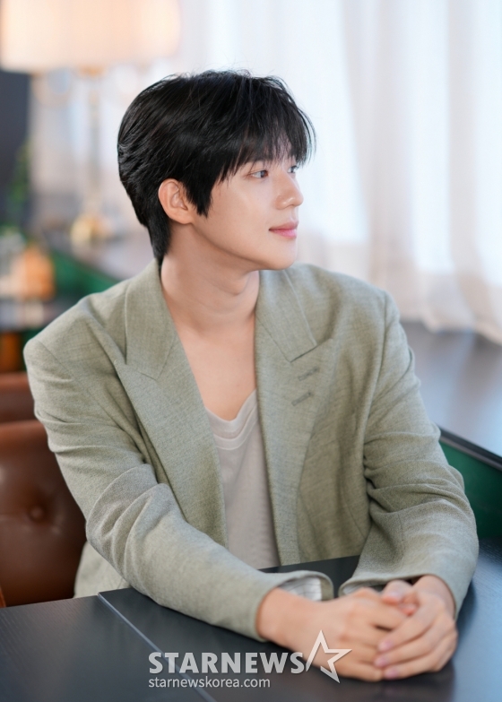 쿠팡플레이 오리지널 드라마 &#039;새벽 2시의 신데렐라&#039;의 배우 문상민이 3일 오후 진행된 인터뷰를 위해 포즈를 취하고 있다. /2024.09.03 /사진=이동훈