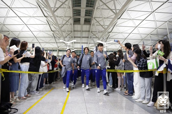 홍명보(가운데) 감독. /사진=대한축구협회(KFA) 제공