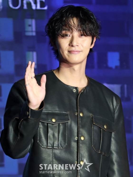 배우 박서준이 25일 오전 서울 용산구 서울드래곤시티에서 진행된 넷플릭스 오리지널 시리즈 &#039;경성크리처&#039; 시즌2 제작발표회에 참석해 포즈를 취하고 있다. 2024.09.25 /사진=이동훈