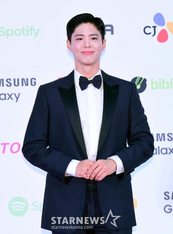 배우 박보검이 29일 오후 일본 도쿄돔에서 열린 &#039;2023 MAMA AWARDS&#039;(마마 어워즈) 레드카펫 행사에 참석해 포즈를 취하고 있다. / 사진제공 = 엠넷 /사진=김창현