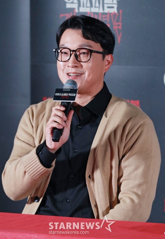 김민하 감독이 31일 오후 서울 CGV용산아이파크몰에서 진행된 영화 &#039;아메바 소녀들과 학교괴담: 개교기념일&#039; 언론시사회 및 기자간담회에 참석해 질문에 답하고 있다. /2024.10.31 /사진=이동훈 photoguy@
