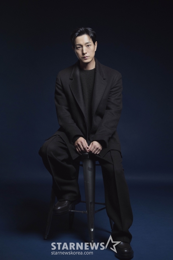 넷플릭스 오리지널 영화 &#039;전, 란&#039;의 배우 정성일이 24일 진행된 라운드 인터뷰를 위해 포즈를 취하고 있다. /사진제공=넷플릭스 2024.10.24 /사진=이동훈 photoguy@